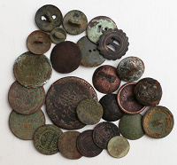 Отдается в дар Старинные монеты и пуговицы