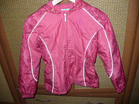Отдается в дар Демисезонная куртка Demix sport Yunior для девочки.