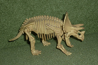 Отдается в дар Динозавр сборно-разборный