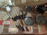 Отдается в дар Ножи! Сковородки!