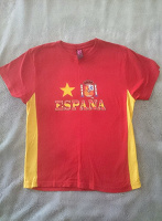 Отдается в дар Футболка детская из Испании