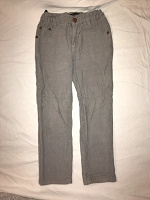 Отдается в дар Серые вельветовые джинсы, размер 110 см, на возраст 4-5 лет.