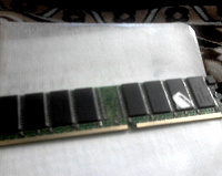 Отдается в дар Подарю оперативную память DDR1 256 Мег PC-2700 (333)