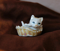 Отдается в дар Котёнок в корзинке