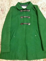 Отдается в дар Зеленое пальто на осень/весну размер М