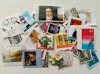 Отдается в дар Почтовые гашеные марки разных стран