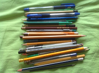 Отдается в дар Ручки и карандаши