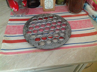 Отдается в дар Приспособление для изготовления пельменей