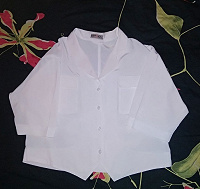 Отдается в дар Белая блузка 46-48