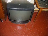 Отдается в дар Телевизор sony KV — M2151KR и тумба