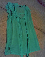 Отдается в дар Прозрачная блузка-безрукавка зеленая 42р