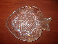 Отдается в дар Блюдо стеклянное «Рыбка».