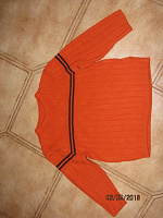 Отдается в дар Оранжевый свитер ( реглан)