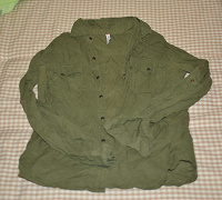 Отдается в дар зеленая рубашка 42-44