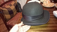 Отдается в дар Фетровая шляпка чёрная с бантом