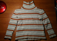 Отдается в дар Детский свитерок рост 98.