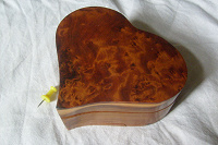 Отдается в дар Шкатулка деревянная «Сердце»