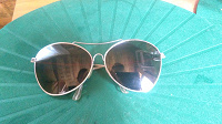 Отдается в дар Солнцезащитные мужские очки
