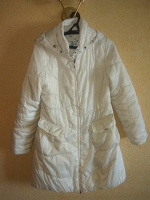 Отдается в дар Снежно-белая курточка, р-р 52