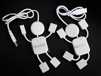 Отдается в дар USB-разветвитель, наушники для гаджетов, маска для сна