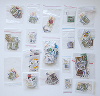 Отдается в дар 16 комплектов марок