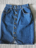 Отдается в дар Юбка джинсовая подростковая «GOLD JEANS».