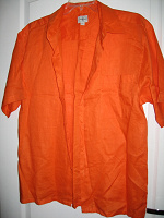 Отдается в дар Рубашки мужские оранжевая и зеленая