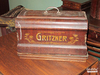 Отдается в дар Старинная швейная машинка Gritzner конец 19 века.