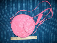 Отдается в дар маленькая розовая сумочка