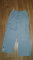 Отдается в дар Летние джинсовые капри, размер 44-46