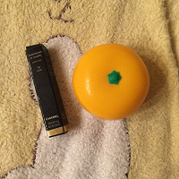 Отдается в дар Мини-тушь Chanel + баночка-апельсинка