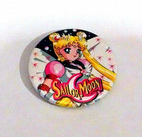 Отдается в дар Sailor Moon. Значок.