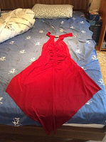 Отдается в дар Красное (малиновое) платье р-р 44-46