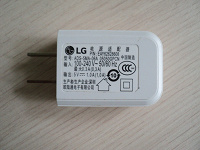 Отдается в дар Адаптер — розетка LG с входом для USB
