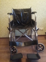 Отдается в дар Складное инвалидное кресло для прогулок
