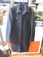 Отдается в дар элегантное мужское пальто 46-48 размер