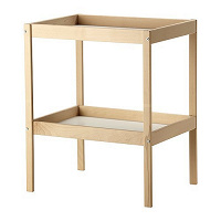 Отдается в дар Пеленальный столик IKEA «Сниглар»
