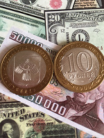 Отдается в дар Юбилейная монетка РФ 10 рублей