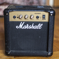 Отдается в дар Гитарный комбик Marshall 10W Overdrive