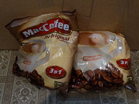 Отдается в дар Две упаковки растворимого кофе Maccoffee 3 в 1.