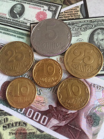 Отдается в дар Монеты Украины в погодовку.