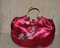 Отдается в дар Женская сумка «Цветущая сакура» от AVON