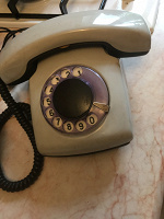 Отдается в дар Телефон старинный
