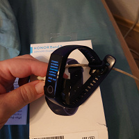 Отдается в дар Умный браслет Honor band 5