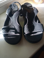 Отдается в дар босоніжки Skechers