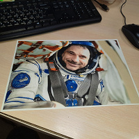 Отдается в дар Фото космонавта