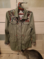 Отдается в дар Курточка-ветровка BellField, xs-s