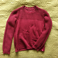 Отдается в дар Бордовый свитер
