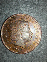Отдается в дар Монета с Елизаветой II