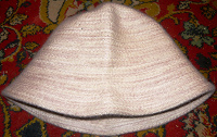 Отдается в дар Шляпа женская нежно-бело-розовая Accessorize